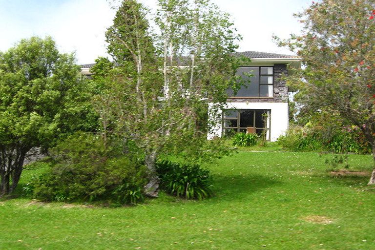 Photo of property in 97 Pacific Parade, Army Bay, Whangaparaoa, 0930