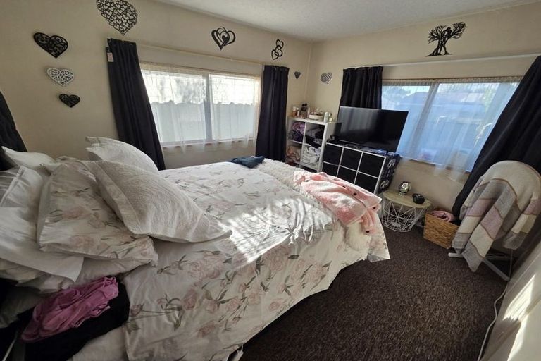 Photo of property in 8 Cheyenne Street, Sockburn, Christchurch, 8042