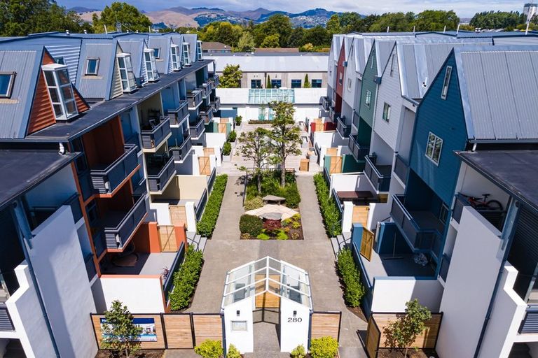 Photo of property in Amuri Park Apartments, 18/280 Bealey Avenue, Christchurch Central, Christchurch, 8013