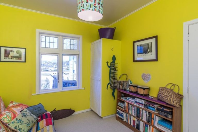 Photo of property in 21 Tirangi Road, Rongotai, Wellington, 6022