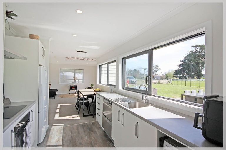 Photo of property in 128 Cummerfield Road, Foxton, 4891