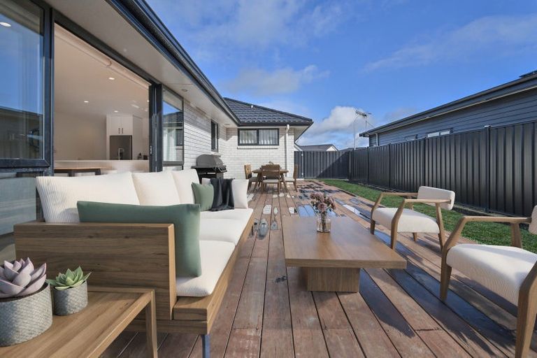 Photo of property in 14 Whariki Crescent, Flaxmere, Hastings, 4120
