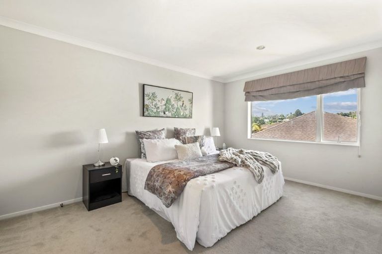 Photo of property in 116 Glendhu Road, Bayview, Auckland, 0629