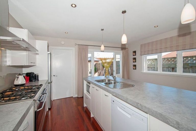 Photo of property in 37 Garden Road, Avalon, Lower Hutt, 5011