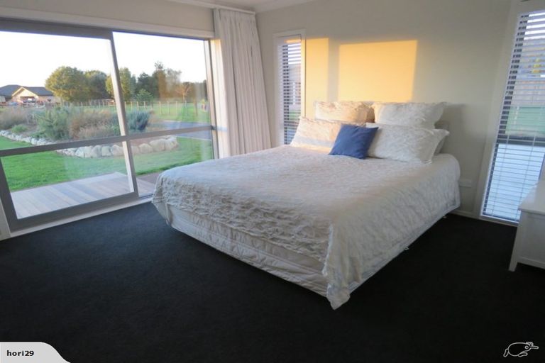 Photo of property in 100 Pohutukawa Drive, Levin, 5571