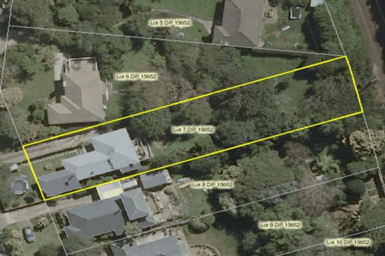 Photo of property in 15 Willowbank Road, Tawa, Wellington, 5028