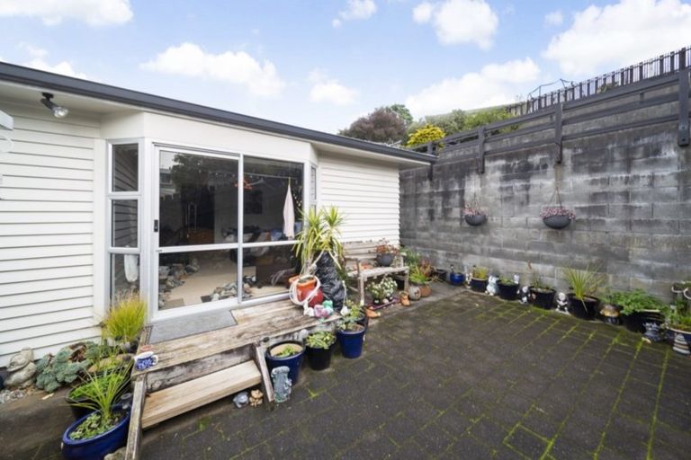 Photo of property in 86 Bayly Road, Blagdon, New Plymouth, 4310