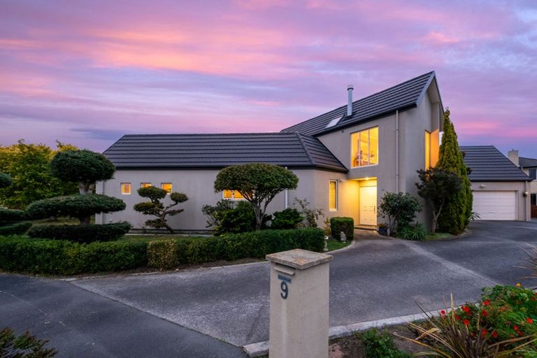 Photo of property in 9 Evergreen Place, Parklands, Christchurch, 8083