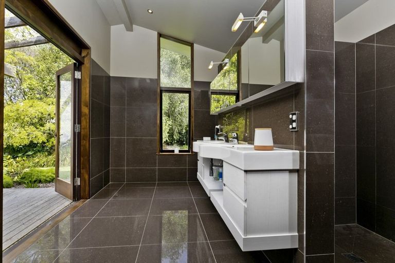 Photo of property in 9 Dysart Lane, Kumeu, 0891