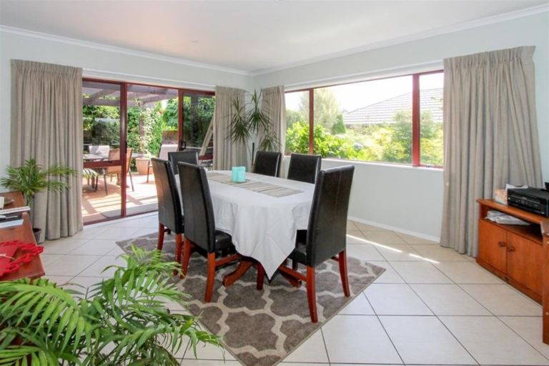 Photo of property in 17 Frame Place, Owhata, Rotorua, 3010