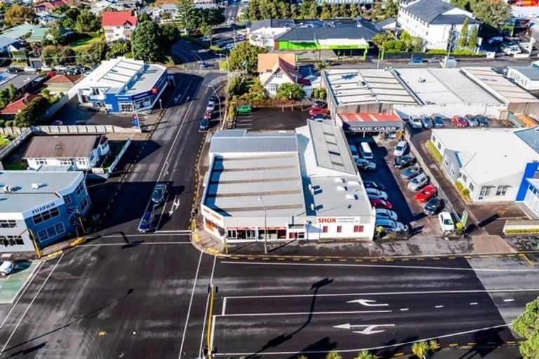 Photo of property in 336 Devon Street West, New Plymouth, 4310