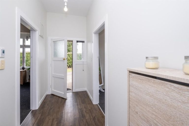 Photo of property in 128 Miranda Street, Stratford, 4332