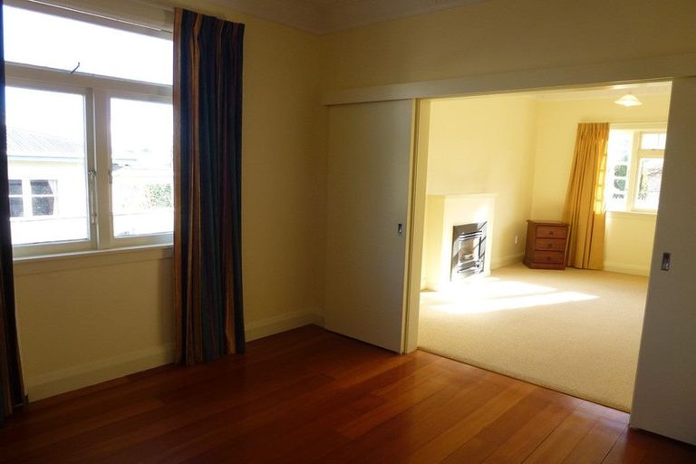Photo of property in 42 Matamau Street, Palmerston North, 4414