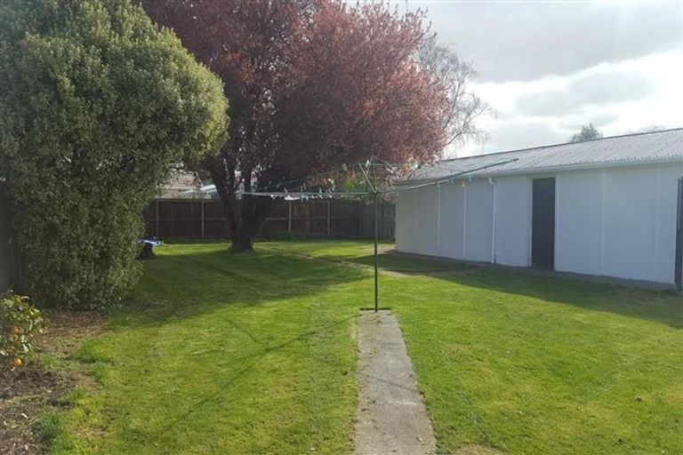 Photo of property in 21 Longmuir Street, Ilam, Christchurch, 8041