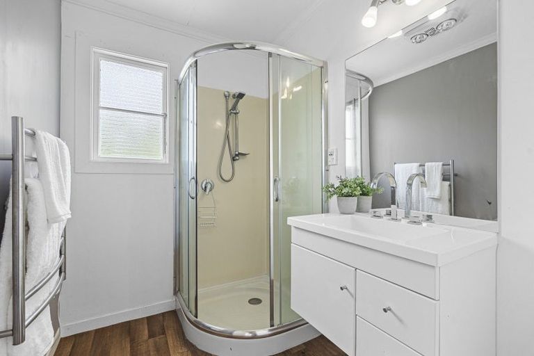 Photo of property in 3 London Terrace, Welbourn, New Plymouth, 4312