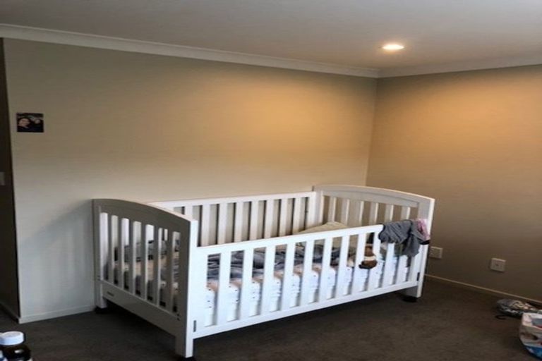 Photo of property in 5 Catlins Glen, Aotea, Porirua, 5024