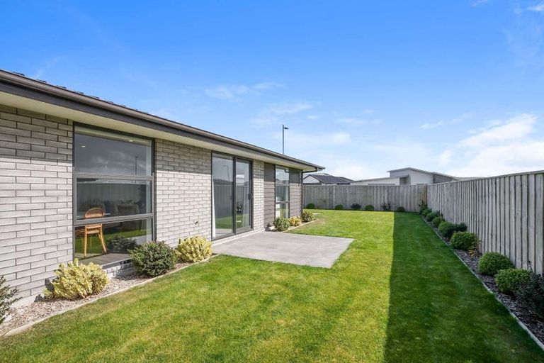 Photo of property in 6 Marcoola Drive, Rolleston, 7614