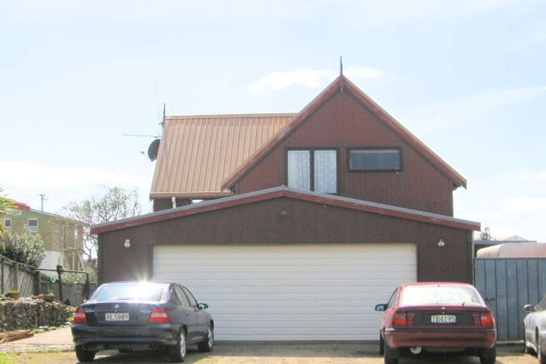 Photo of property in 1281 Papamoa Beach Road, Papamoa Beach, Papamoa, 3118