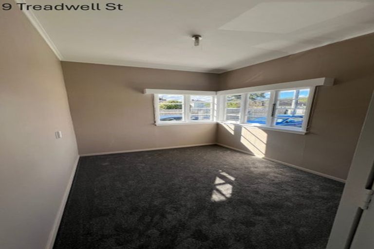 Photo of property in 9 Treadwell Street, Naenae, Lower Hutt, 5011