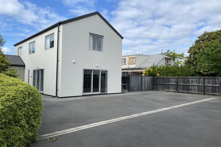 Photo of property in 53 Ilam Road, Upper Riccarton, Christchurch, 8041