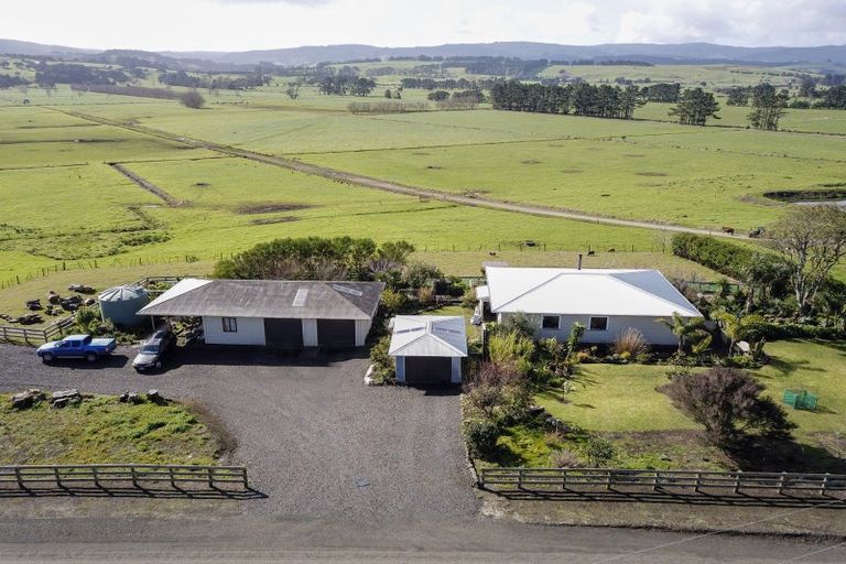 Photo of property in 176 Waitapu Road, Aranga, Dargaville, 0376