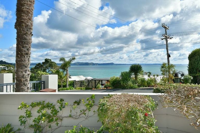 Photo of property in 13 Joydon Place, Stanmore Bay, Whangaparaoa, 0932