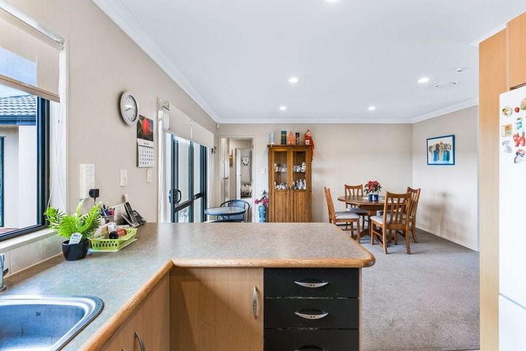 Photo of property in 44 Rush Creek Drive, Westgate, Auckland, 0614