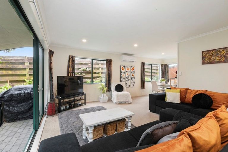 Photo of property in 77b Dickson Road, Papamoa Beach, Papamoa, 3118