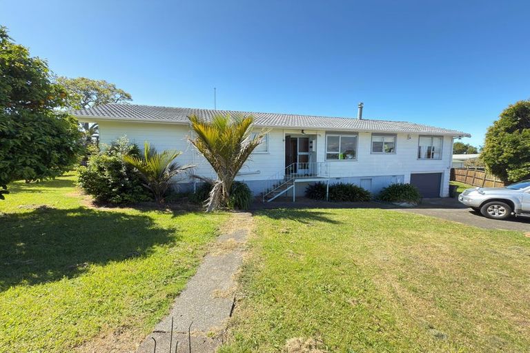 Photo of property in 15 Kereru Place, Half Moon Bay, Auckland, 2012