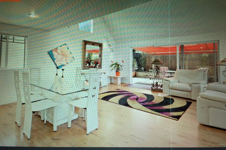Photo of property in 1057 Great North Road, Point Chevalier, Auckland, 1022