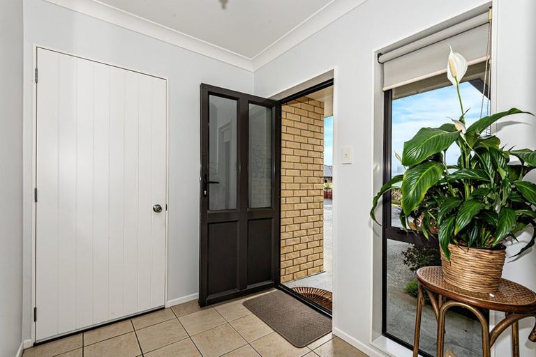 Photo of property in 11 Maurton Place, Onerahi, Whangarei, 0110