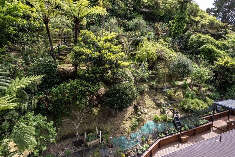 Photo of property in 52 Hathaway Avenue, Karori, Wellington, 6012