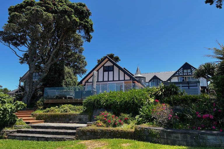Photo of property in 4 Cliff Road, Torbay, Auckland, 0630
