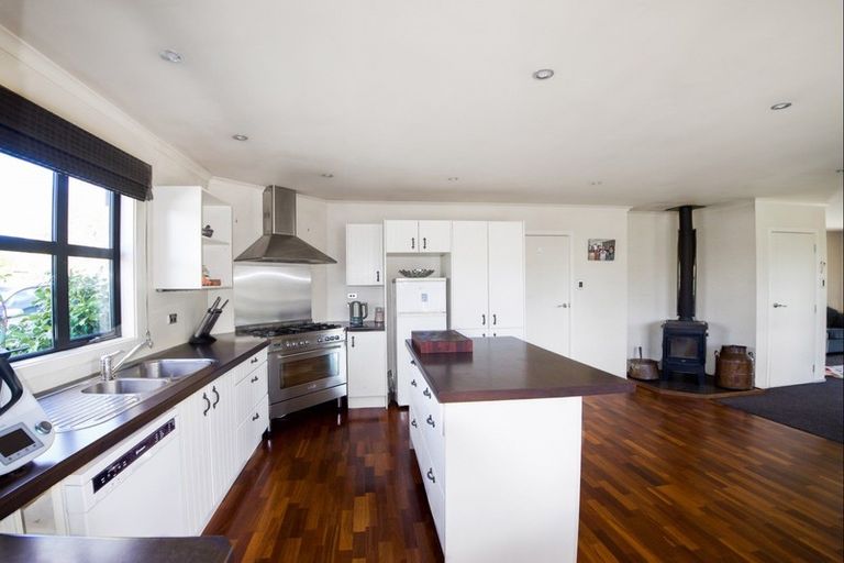 Photo of property in 20 Frye Crescent, Albert Town, Wanaka, 9305