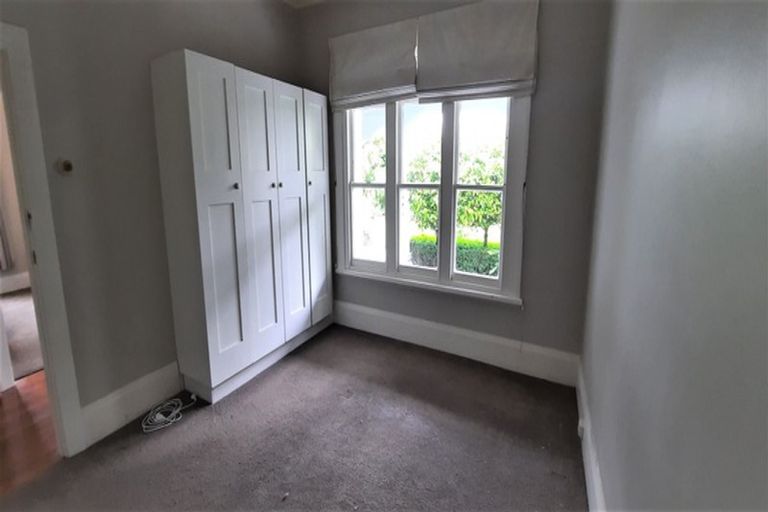 Photo of property in 216 Springfield Road, St Albans, Christchurch, 8014