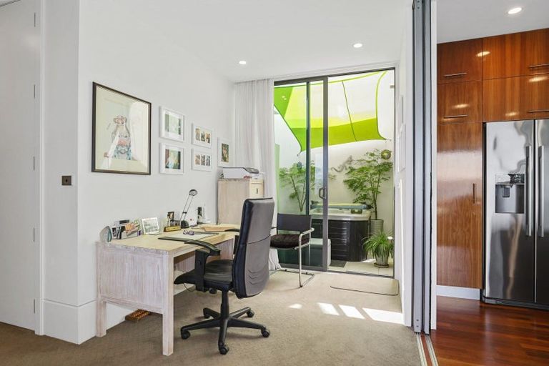 Photo of property in 1/852 Wily Terrace, Acacia Bay, Taupo, 3330