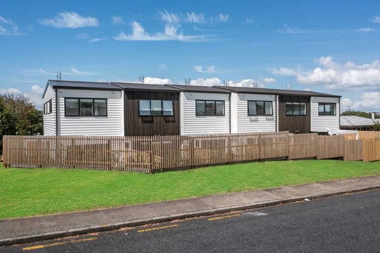 Photo of property in 2a Ellen Avenue, Hillcrest, Auckland, 0627