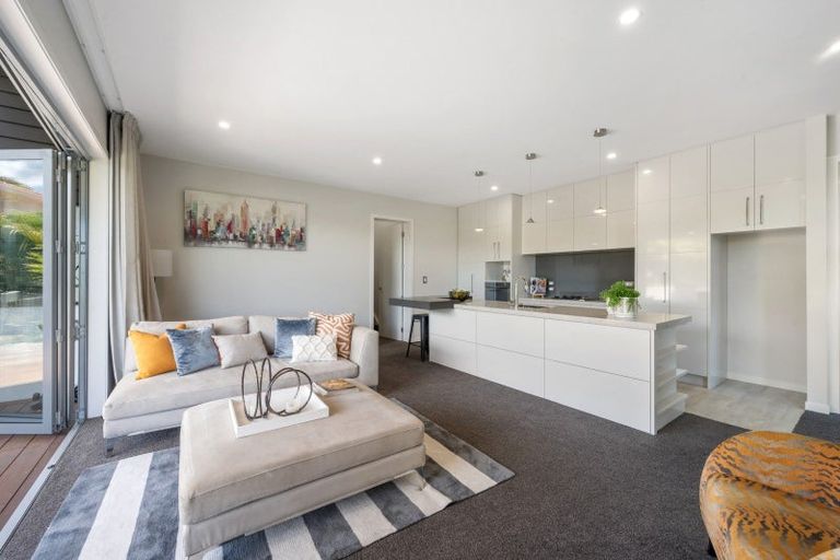 Photo of property in 7 Trident Place, Shelly Park, Auckland, 2014