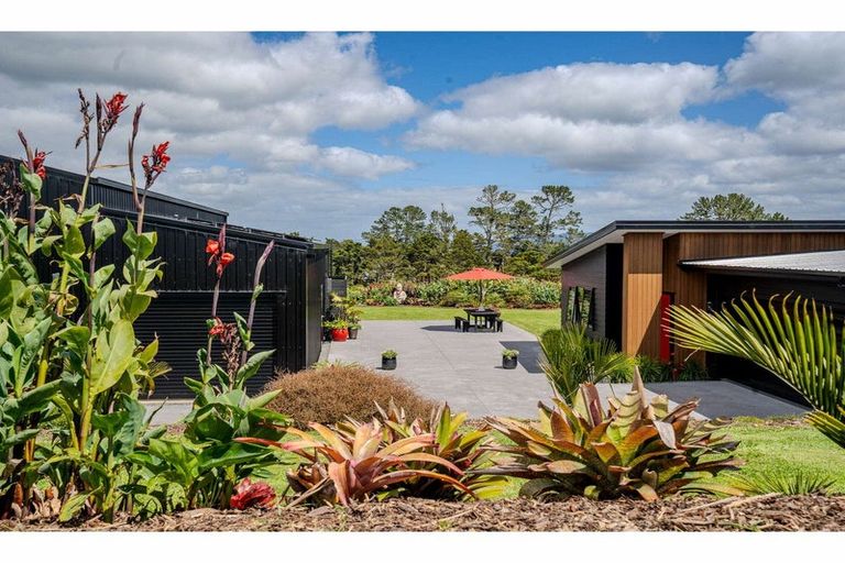 Photo of property in 25 Lake Road, Okaihau, 0475