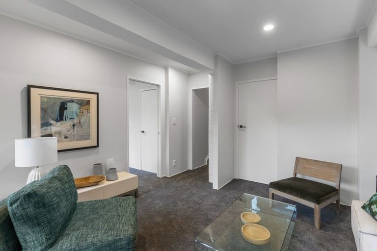 Photo of property in 2/225 Beach Haven Road, Beach Haven, Auckland, 0626