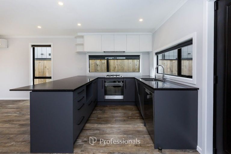 Photo of property in 10 Raeble Walkington Lane, Wallaceville, Upper Hutt, 5018