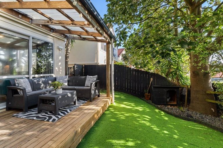 Photo of property in 4b Voyager Drive, Gulf Harbour, Whangaparaoa, 0930