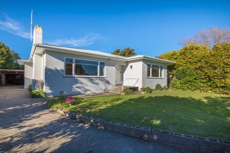 Photo of property in 49 Sheffield Street, Awapuni, Palmerston North, 4412