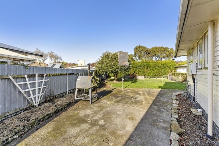 Photo of property in 43 Tararua Terrace, Cloverlea, Palmerston North, 4412