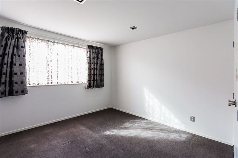 Photo of property in 114 Killybegs Drive, Pinehill, Auckland, 0632