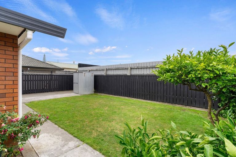 Photo of property in 6 Surrey Lane, Levin, 5510