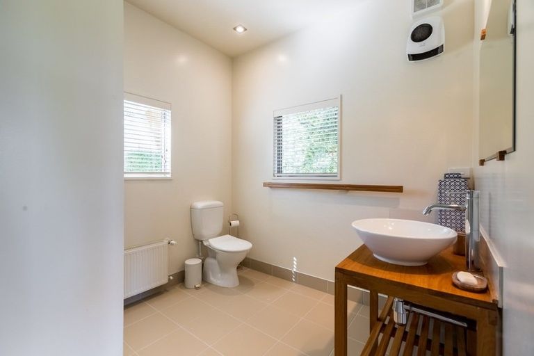 Photo of property in 5 Ridgecrest, Wanaka, 9305