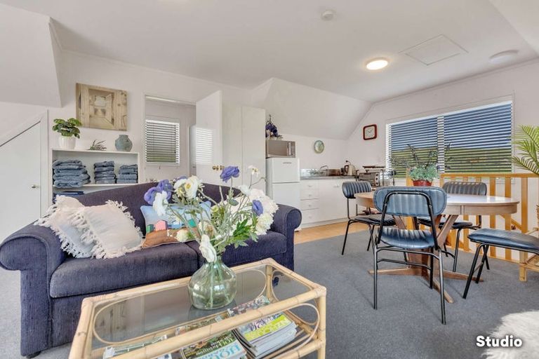 Photo of property in 16 Rostrevor Place, Tihiotonga, Rotorua, 3015