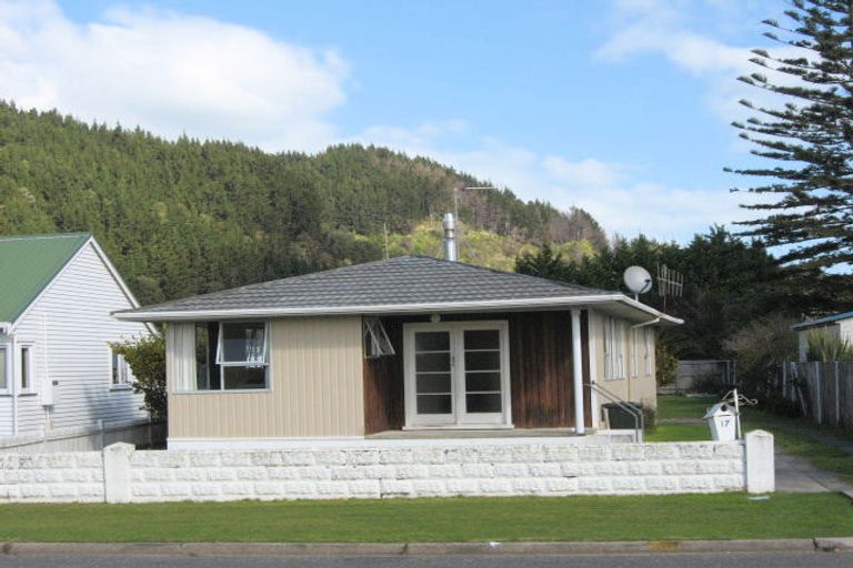 Photo of property in 17 Salonika Street, Whakatane, 3120