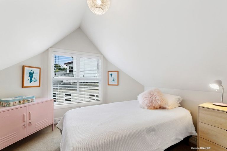 Photo of property in 9a Seine Street, Island Bay, Wellington, 6023